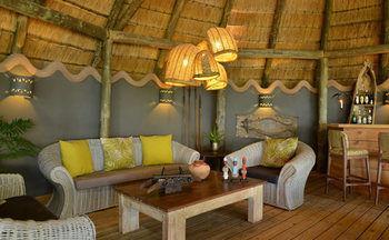 Bakwena Lodge คาซาเนอ ภายนอก รูปภาพ